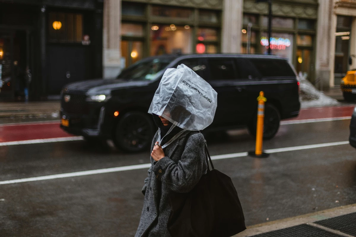 Mevsim Normalleri Bir Anda Değişiyor! İstanbul İçin "Sarı Kodlu" Uyarı Geldi: Güneşli Hava Yerini Gökgürültülü Sağanağa Bırakıyor, Sıcaklıklar 8 Derece Birden Düşecek!