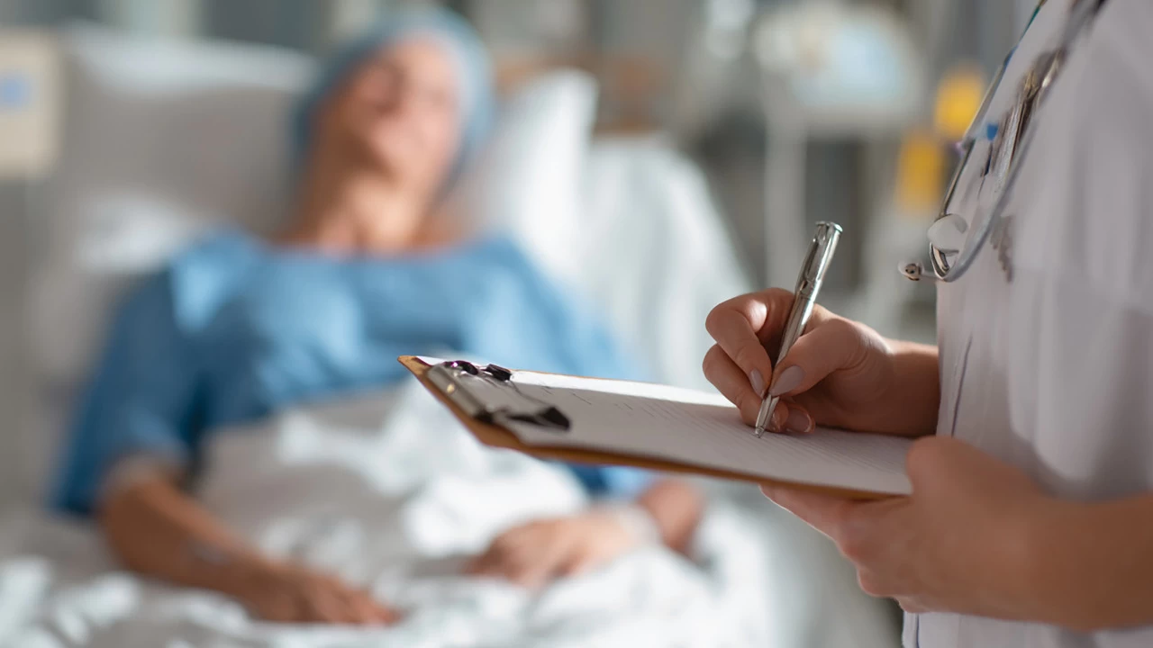 Klinik deneylerden sevindirici gelişme: Kanser iğnesi tedaviye yanıt vermeyen tümörleri eritti