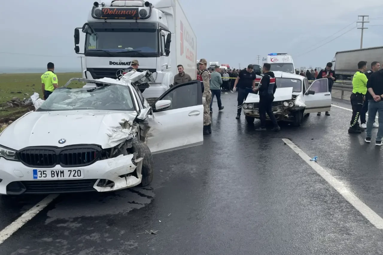 Şanlıurfa’da Zincirleme Kaza: 2 Kişi Yaşamını Yitirdi
