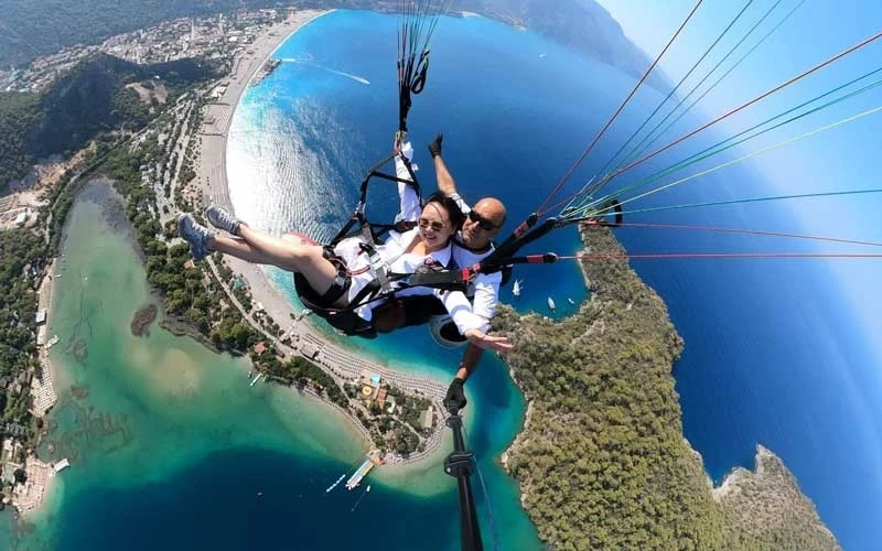Spor Turizminde Büyük İvme: Bayram Tatilinde Binlerce Kişi Yamaç Paraşütünü Seçti